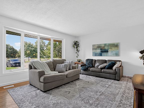 5th image of 1213 McWatters Rd