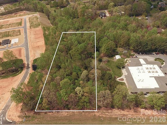2nd image of 222 Kings Mountain Blvd