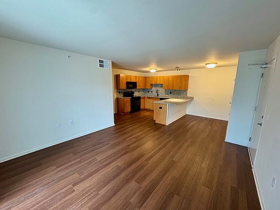 2nd image of 7639 Sylvan Towne Dr #228