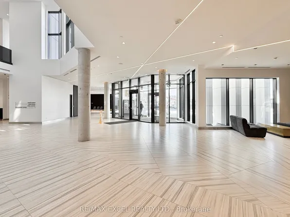 18 Water Walk Dr #1801, Markham, ON L3R 6L5