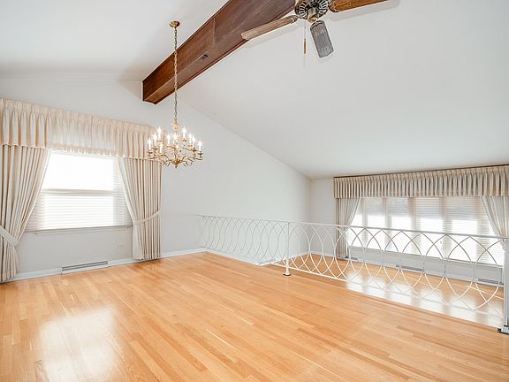5th image of 1122 E Dogwood Ln