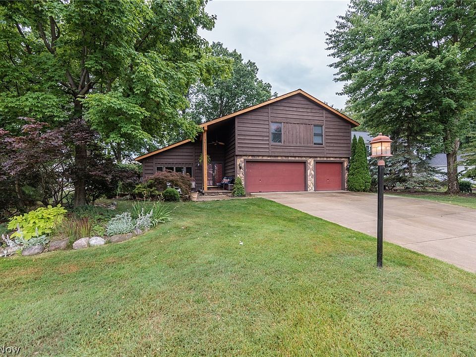 1st image of 20757 Parkwood Ln