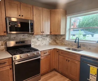 3 bed, 1134 sqft, $2,850 — Photo 2