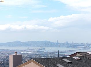 1861 Grand View Dr, Oakland, CA 94618