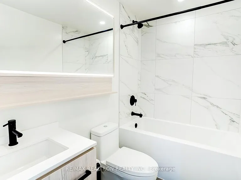 425 Front St E #1213 — Photo 26