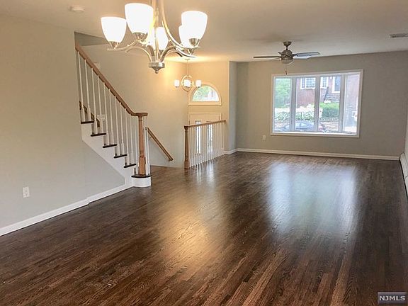 5th image of 246 Westminster Pl #1