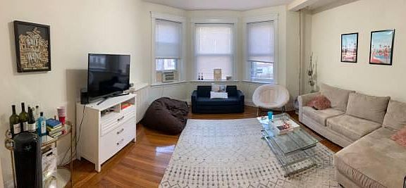 2nd image of 3 Euston St