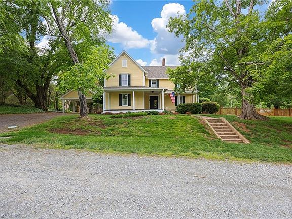 2nd image of 4798 Pfaff Ln