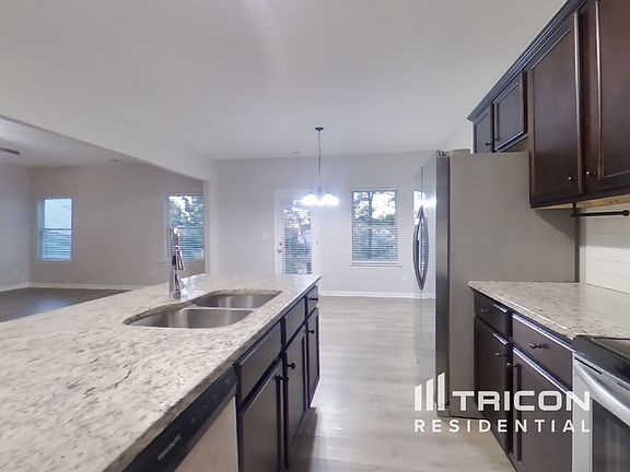 5th image of 254 Magnaview Dr