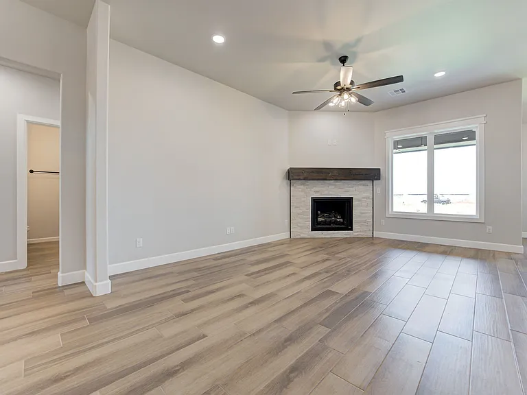 10421 SW 51st St — Photo 6
