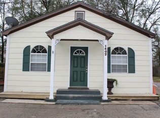 1402 Mamie St, Hattiesburg, MS 39401