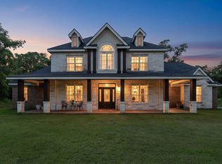 20203 Lake View Rd, Damon, TX 77430