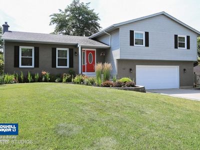 904 Surrey Ln, Algonquin, IL, 60102