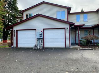 8608 NE Burton Rd APT 2, Vancouver, WA 98662