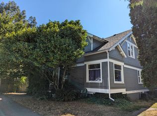 1323 N 38th St, Seattle, WA 98103