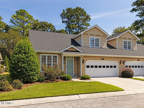 2nd image of 100 Reserve Lane #B