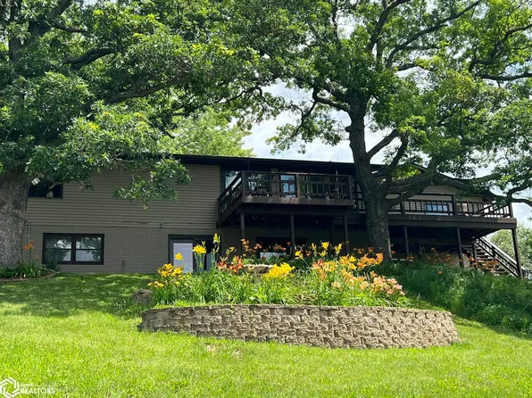 102 Sunrise Ln, Montezuma, IA 50171