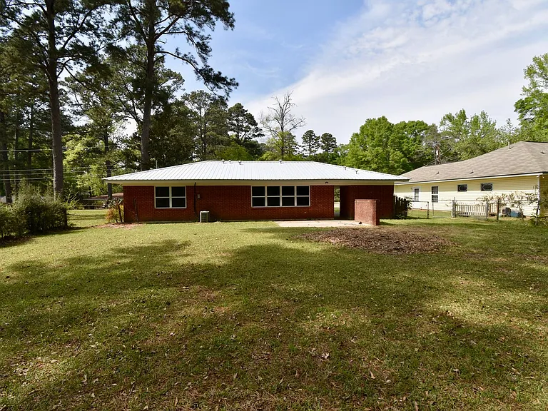 1309 Robinette Dr — Photo 15