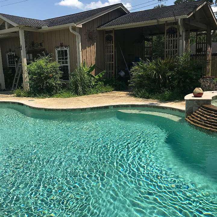 2nd image of 127 Wood Manor Ln