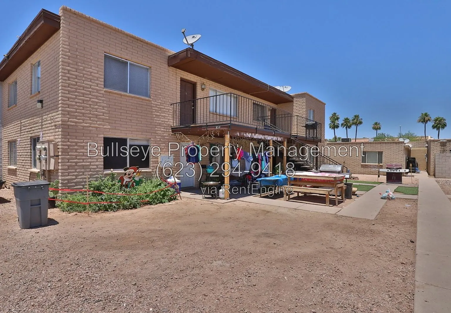 2 bed, 1.0 bath, 832 sqft, $995 — Photo 1