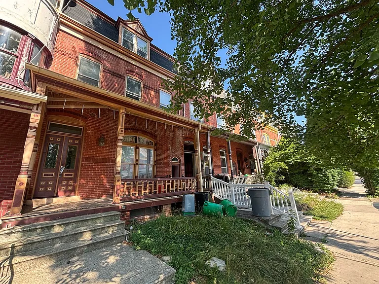 31 N 11th St — Photo 1