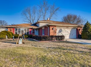 1530 71st St, Darien, IL