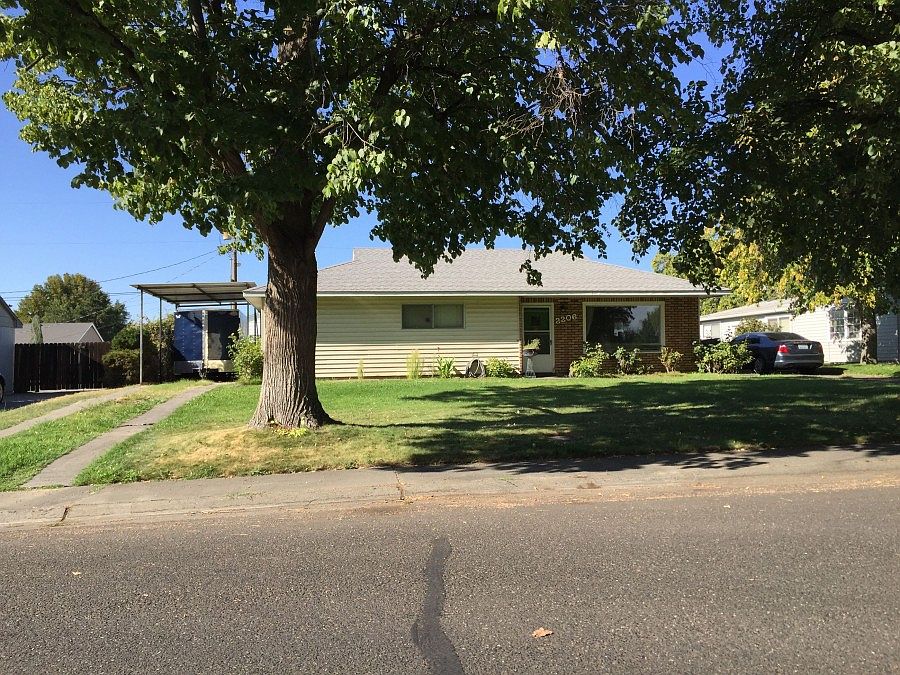 1st image of 2206 Frankfort St
