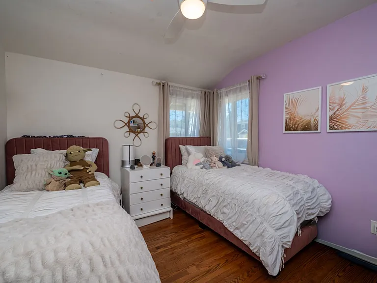 2171 Fairfield St — Photo 17