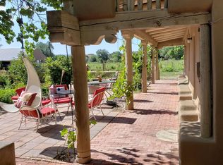 7 Plant Farm Rd, Santa Fe, NM 87506