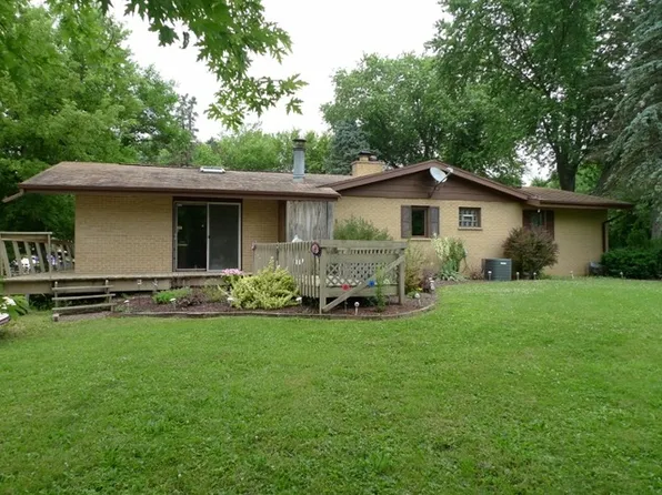 3311 Countryside Dr, Johnsburg, IL 60051