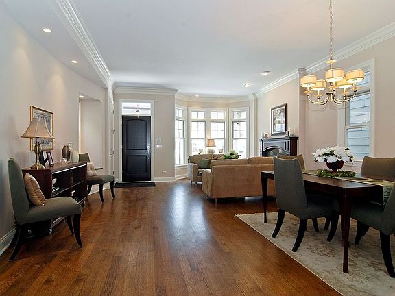 2nd image of 4335 N Oakley Ave #1
