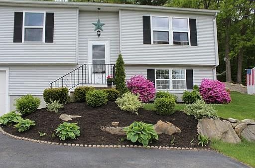 1st image of 32 Sean Dr