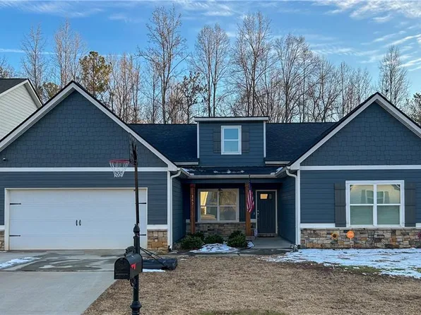 363 Webster Lake Dr, Carrollton, GA 30179