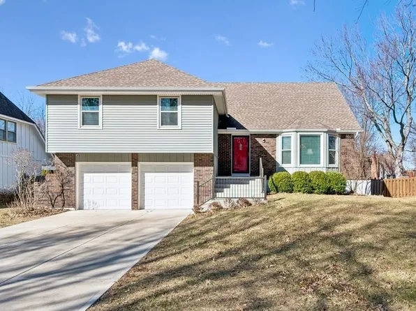 15918 W 136th Ter, Olathe, KS 66062