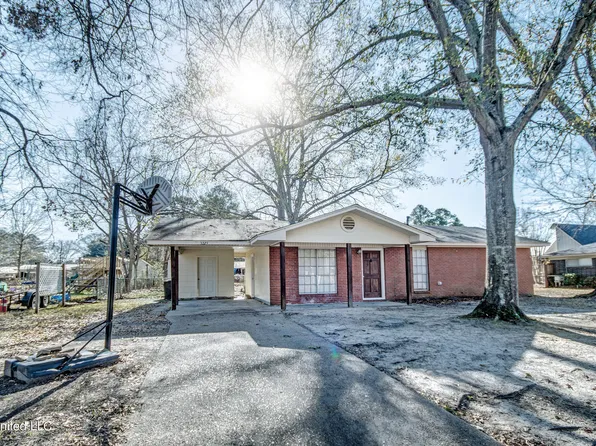 3223 Brenda Dr, Pearl, MS 39208