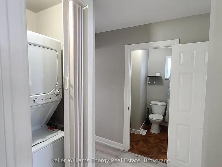 201 Celina St #UPPER — Photo 13