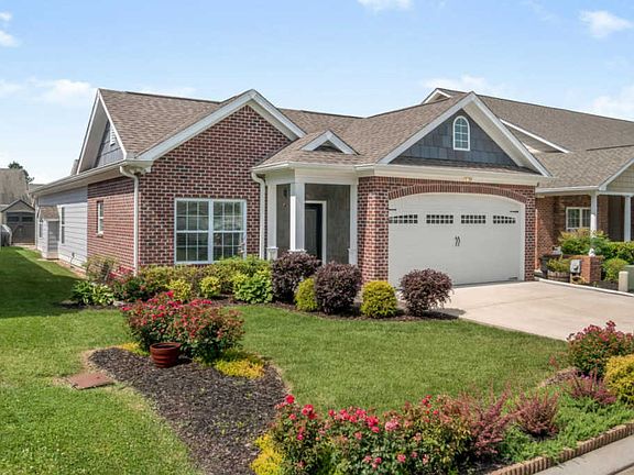 2nd image of 6455 Laramie Cir