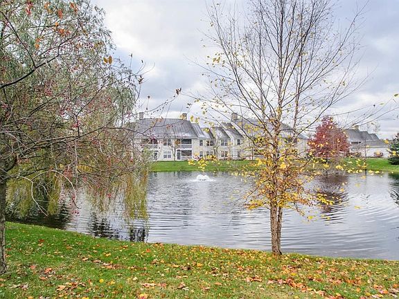 5th image of 2656 S Knightsbridge Cir #14