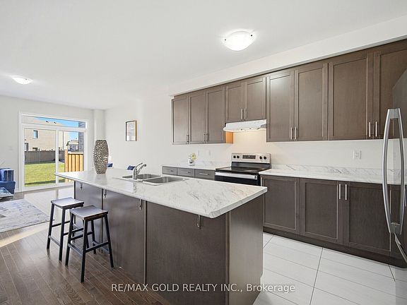 5th image of 145 Adventura Rd