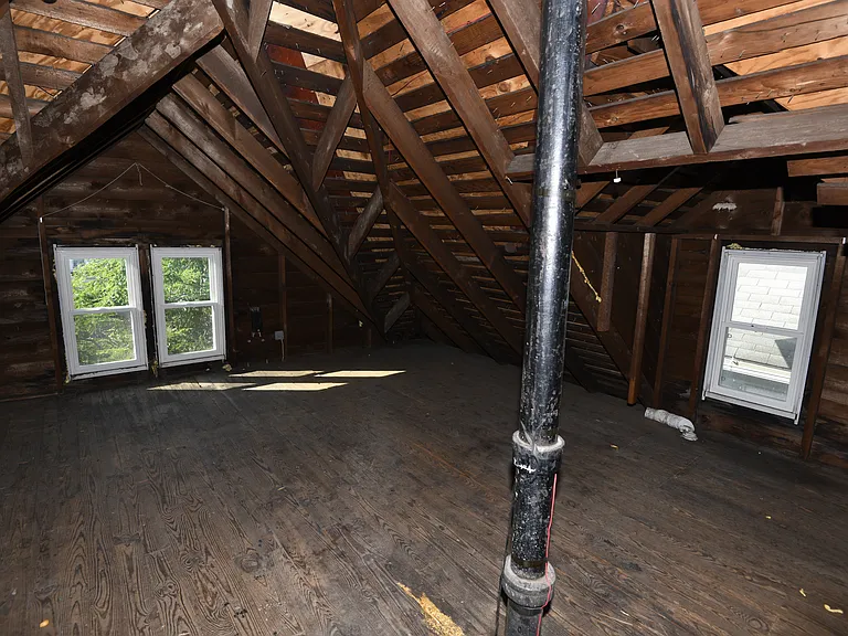 531 Tennyson Ave — Photo 36