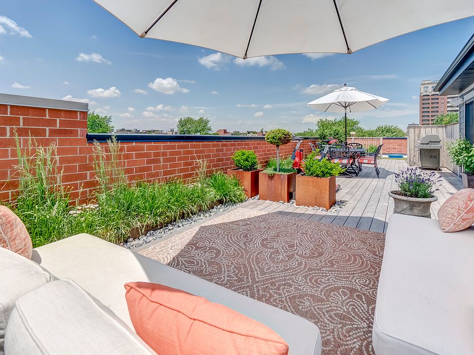 Wrigley 2 Floor Roof Oasis