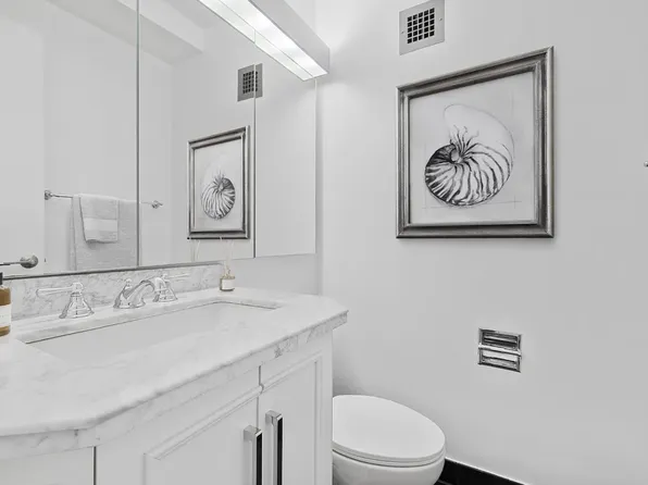 265 East 66th Street image 5 of 15