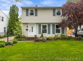 1314 Burke Ave NE, Grand Rapids, MI 49505