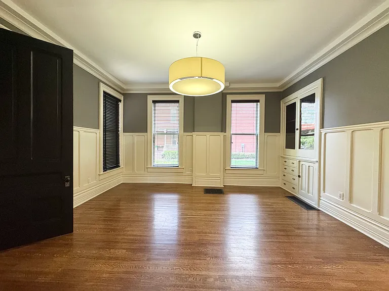 3011 Grand Ave — Photo 10