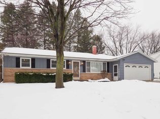 6724 Rothbury St, Portage, MI 49024