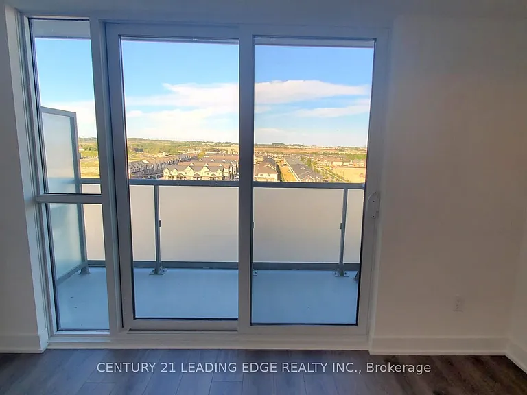 2545 Simcoe St N #803 — Photo 24