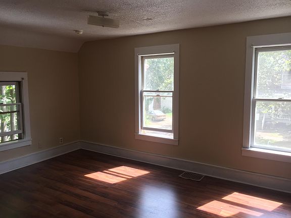 708 W Vine #2