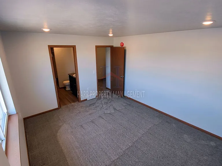 Sundance Ridge / Hitching Place — Photo 31