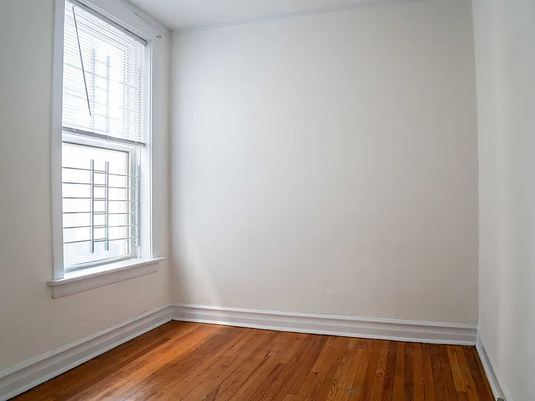 3601-3605 N Janssen Ave #1420-1424 — Photo 11
