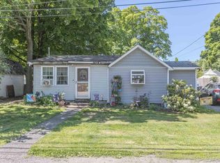 43 Oak St, Greenwood Lake, NY 10925